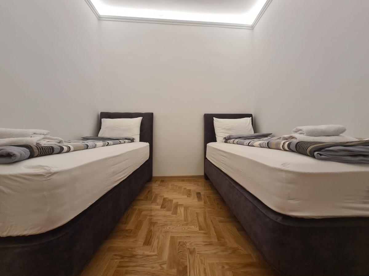 Crown Apartment - Your Most Comfortable Stay Belgrade Exterior photo